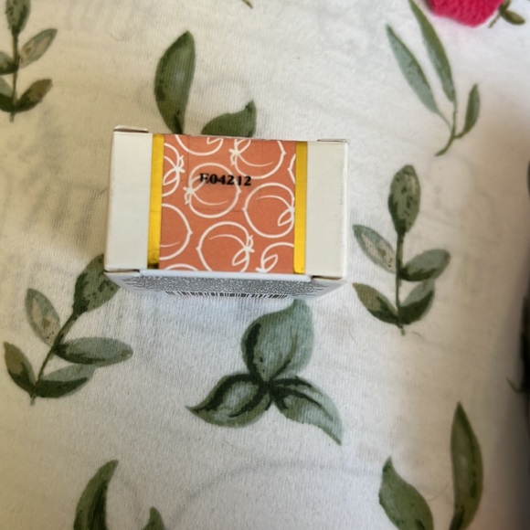 2/$10 Beauty Bakerie Bite Size Pinch of Suga Lip Scrub - 0.12oz (Peach) - Picture 3 of 6